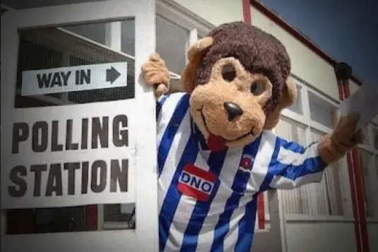 Monkey Hangers historical image 1